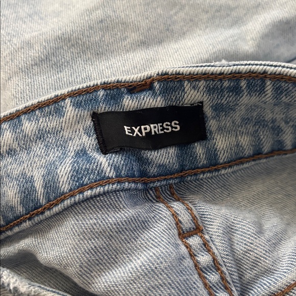 Express women’s Faded Denim Jeans - Picture 4 of 5